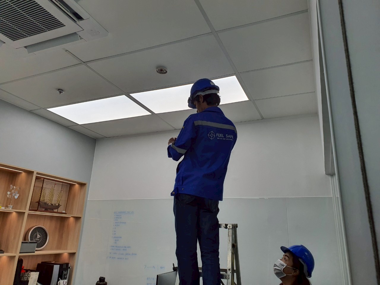 31ตรวจเช็คจุดต่อบริเวณฐานของตัวอุปกรณ์ - Feel Safe Better for Solution
