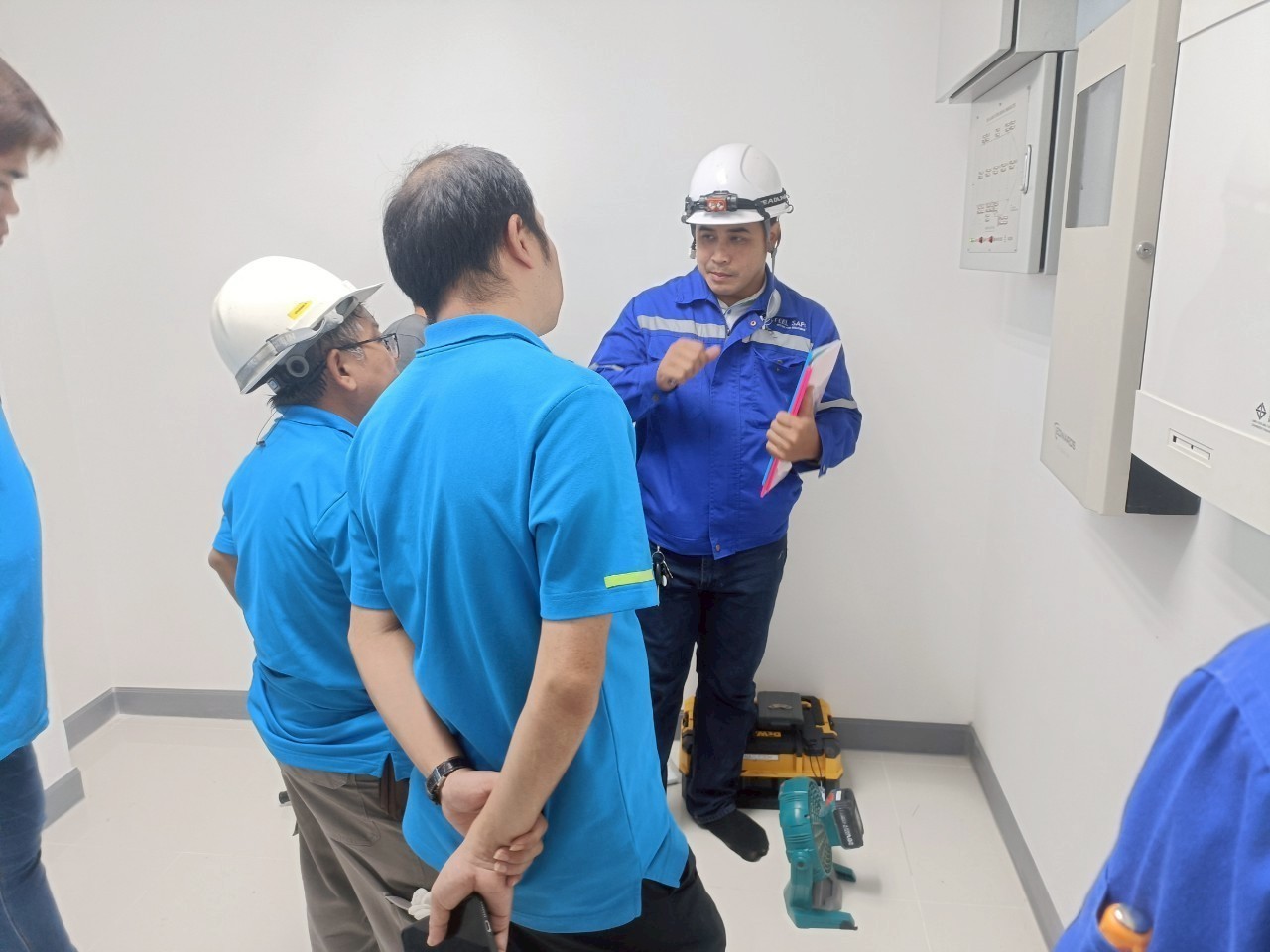 41อบรมการใช้งานอุปกรณ์แก่ผู้ปฏิบัติงาน - Feel Safe Better for Solution
